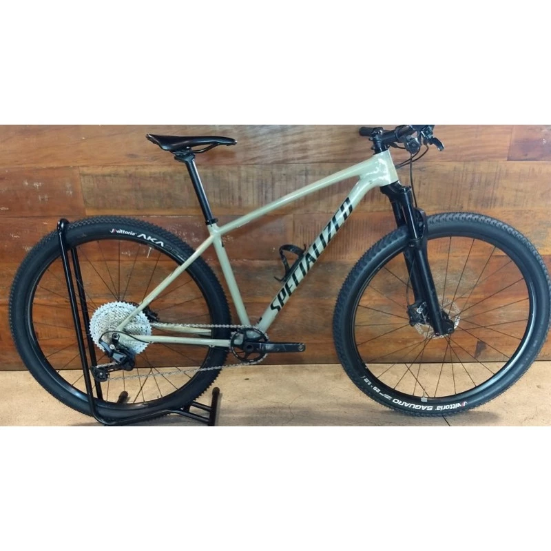 BICICLETA MTB ARO 29 SPECIALIZED CHISEL ALUMINIO 2019 TAM M BEGE 11V